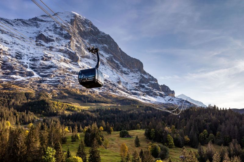 Eiger-Express-Grindelwald-Eigernordwand-Weitansicht