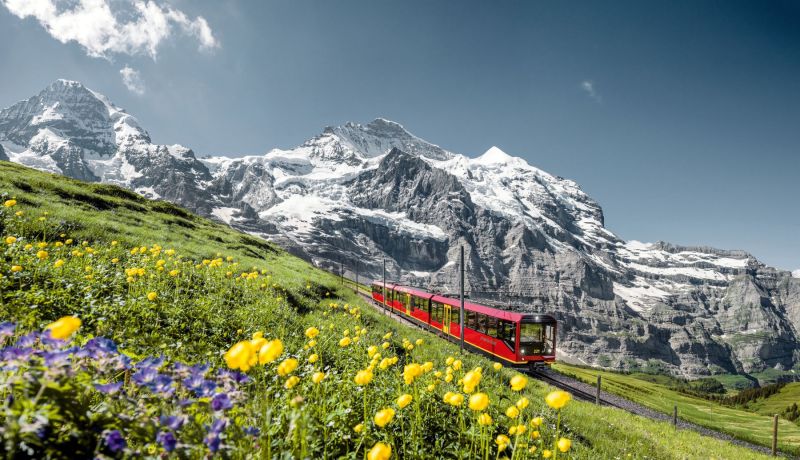 jungfraubahn-moench-jungfrau-sommer-03
