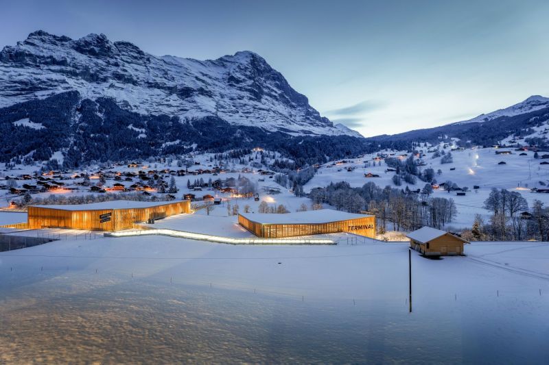 Grindelwald-Terminal-Parkhaus-Weitansicht-Abenstimmung-Winter